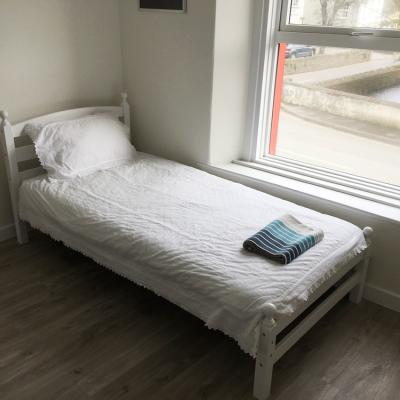 Redwood apartment lower floor bedroom